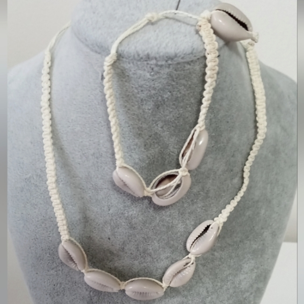 New Cream Shell Necklace and bracelet set